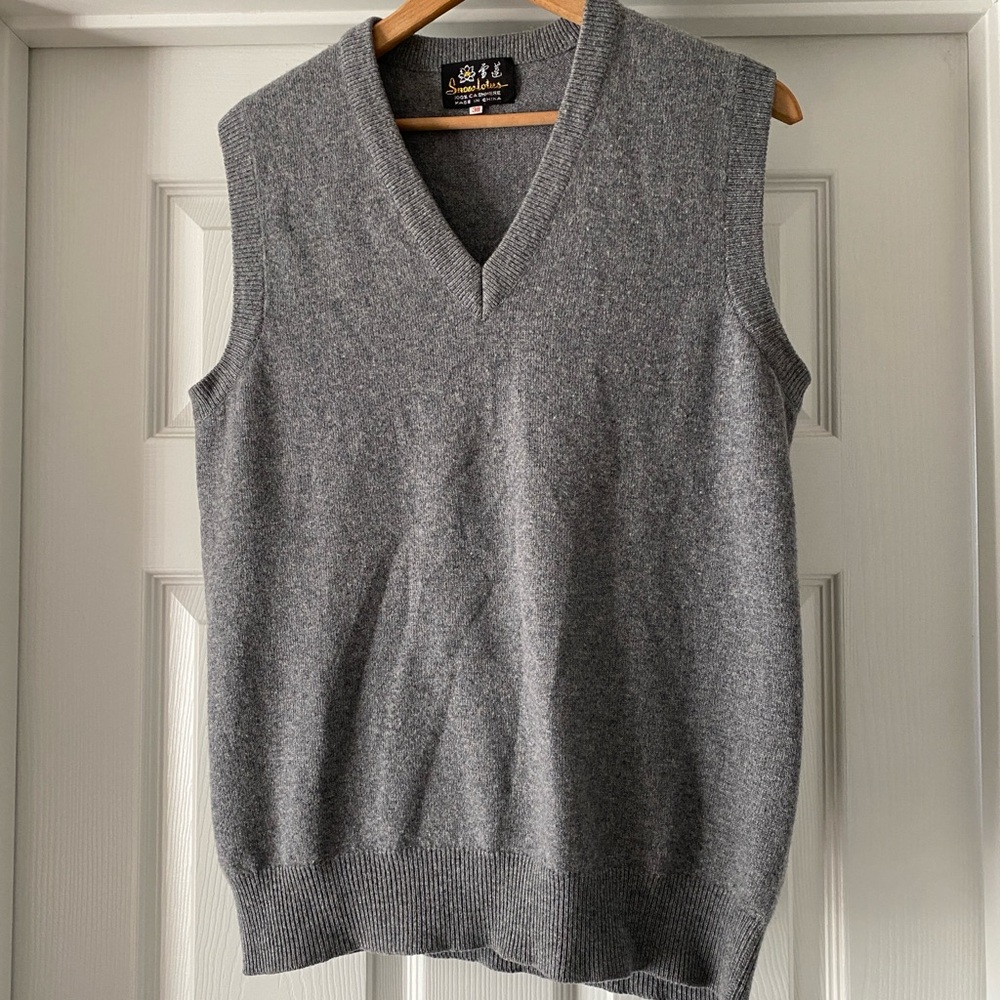 Vintage Mens Snowlotus Gray Cashmere Grandpa Sweater Vest
